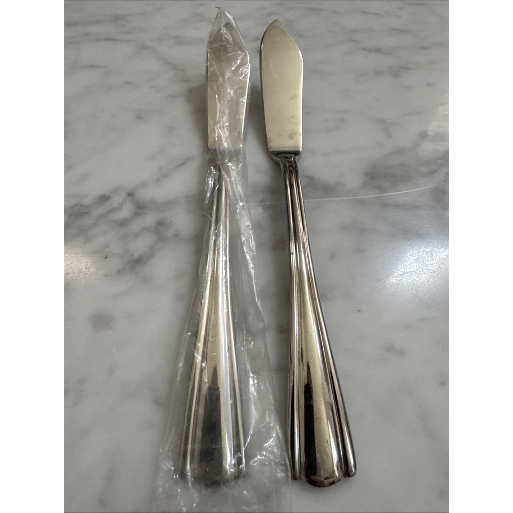 Elana by Hampton Silversmiths 18/10 Stainless Butter Knives Knife Lot Of 2